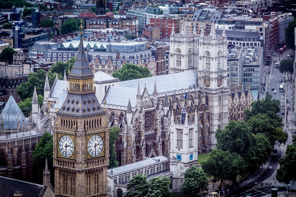 photographie de Big Ben à Londres pendant la journée