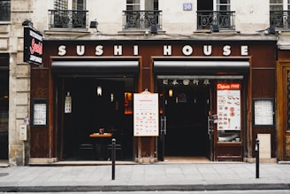 Sushi House store