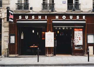 Sushi House store