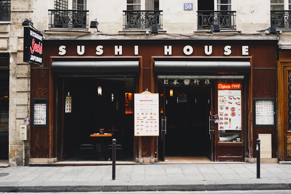 Sushi House store