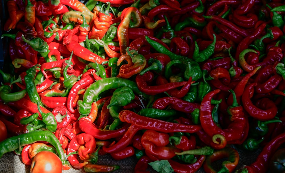 bouquet de piments verts et rouges