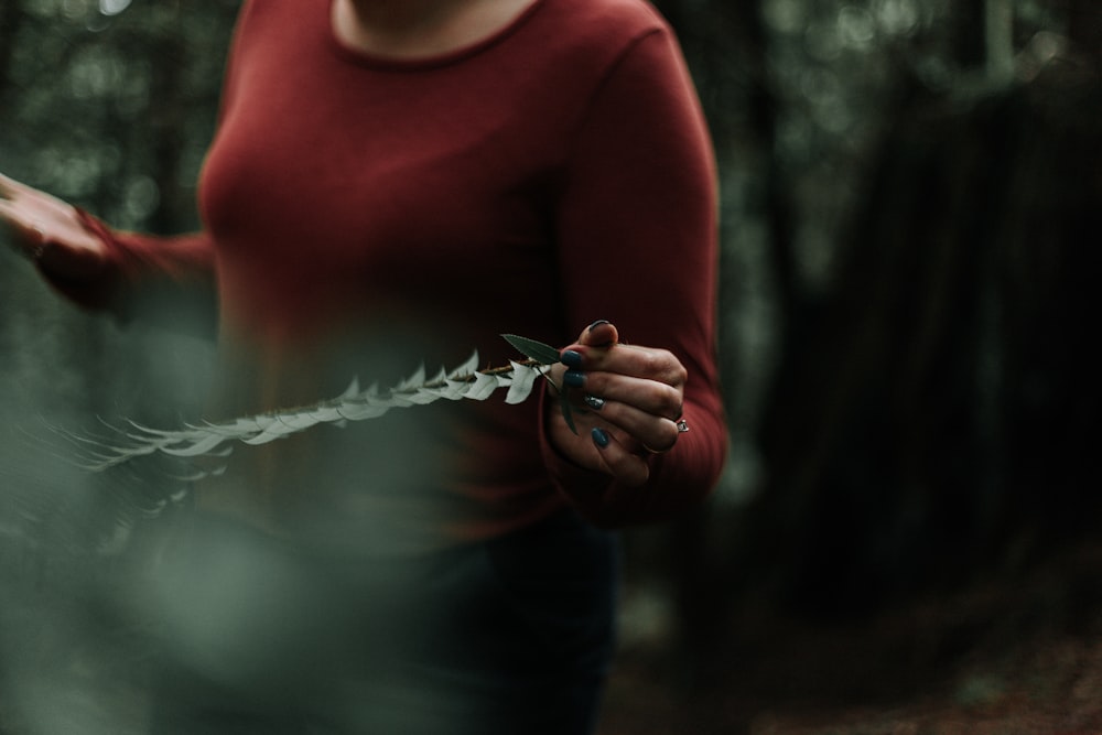 Chemise à manches longues à col rond rouge pour femme