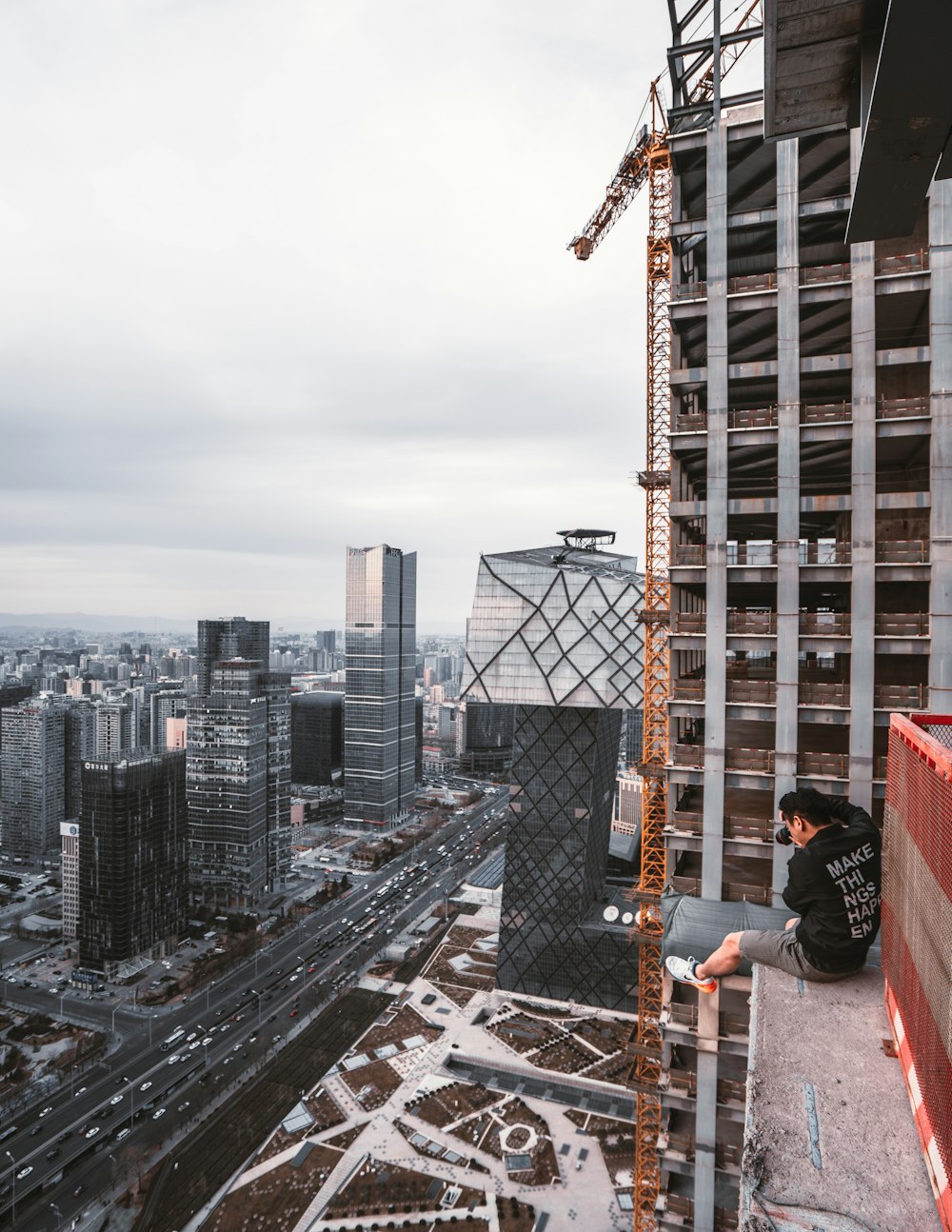 yellow tower crane