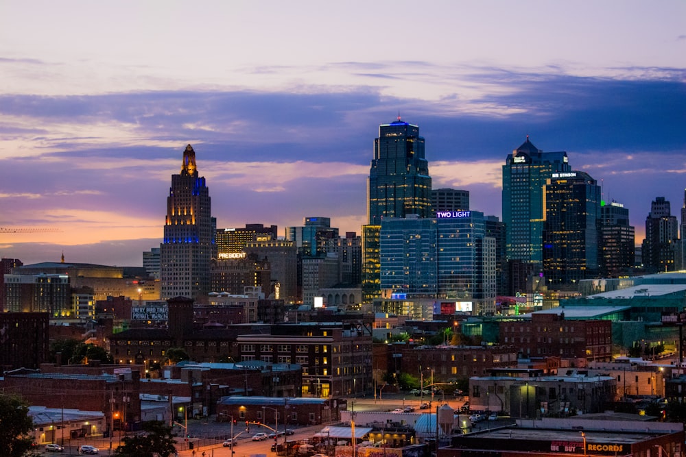  A-great-urban-view-of-the-Kansas-City-skyline-in-mid-July