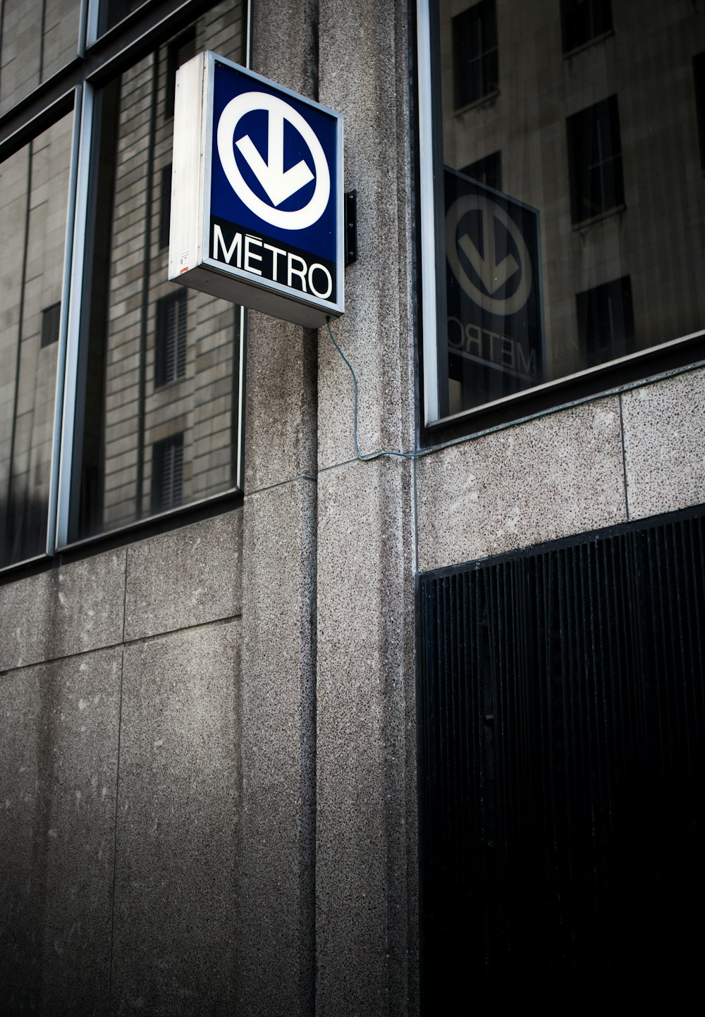 blue and white Metro signage