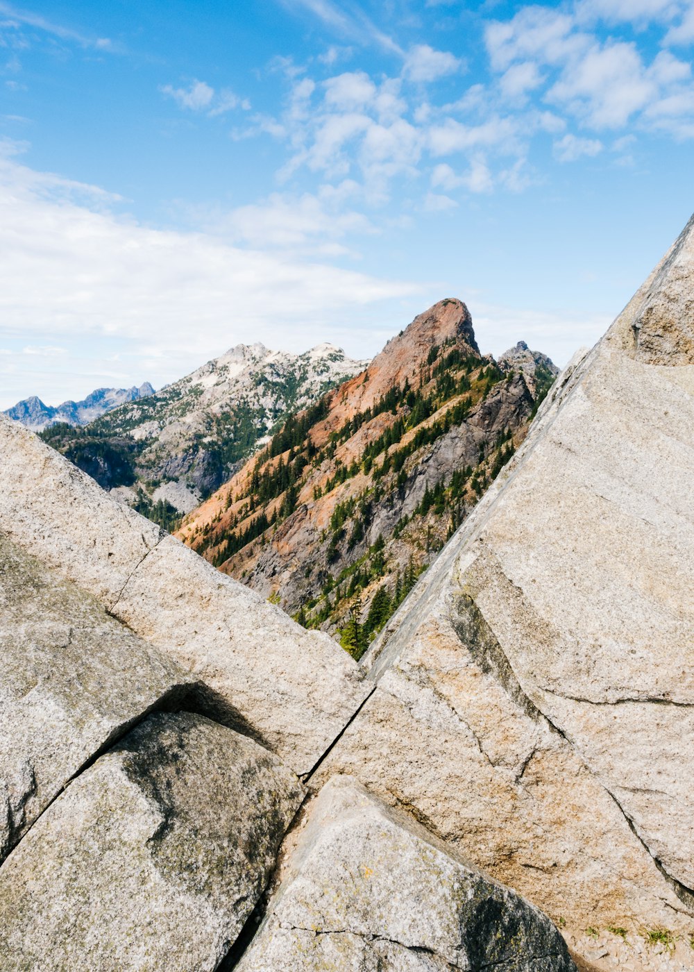 mountain under blue sky