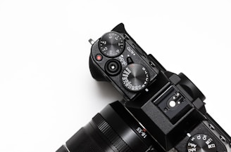 black DSLR camera