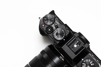 Fujifilm X-T5 vs X-S20 比較