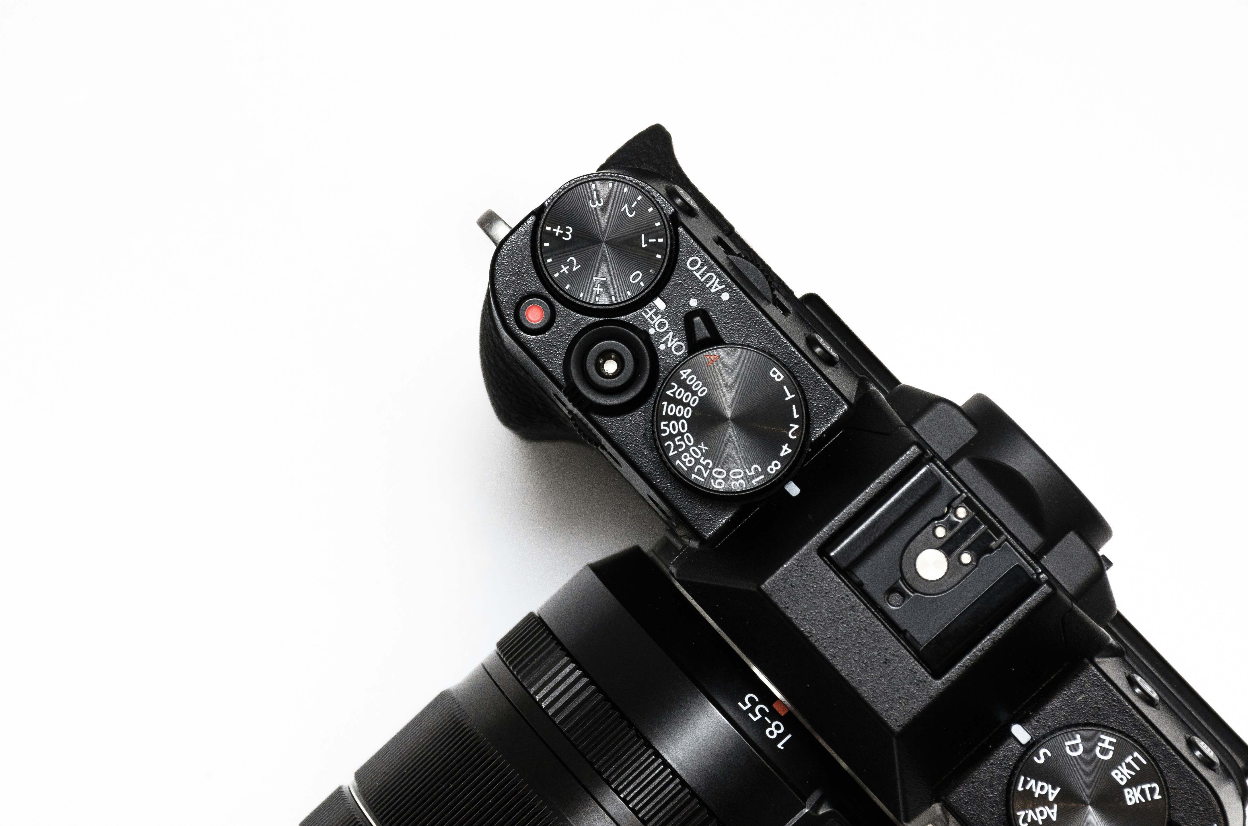 How Do Wired And Wireless Security Cameras Differ?