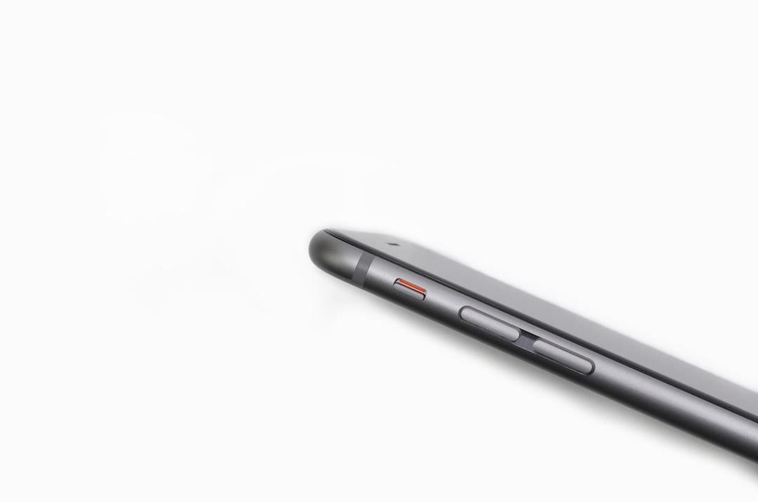 iPhone 6S – Side View