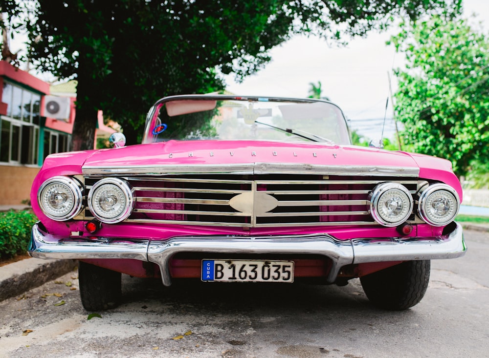 pink car