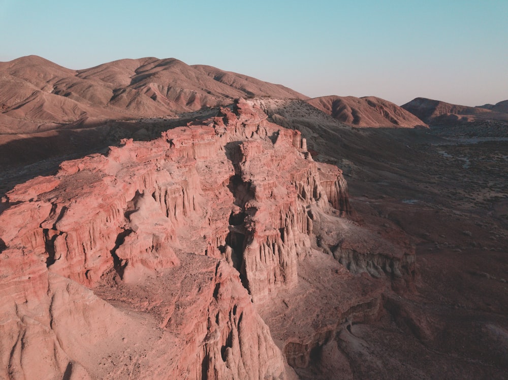 brown rock cliff