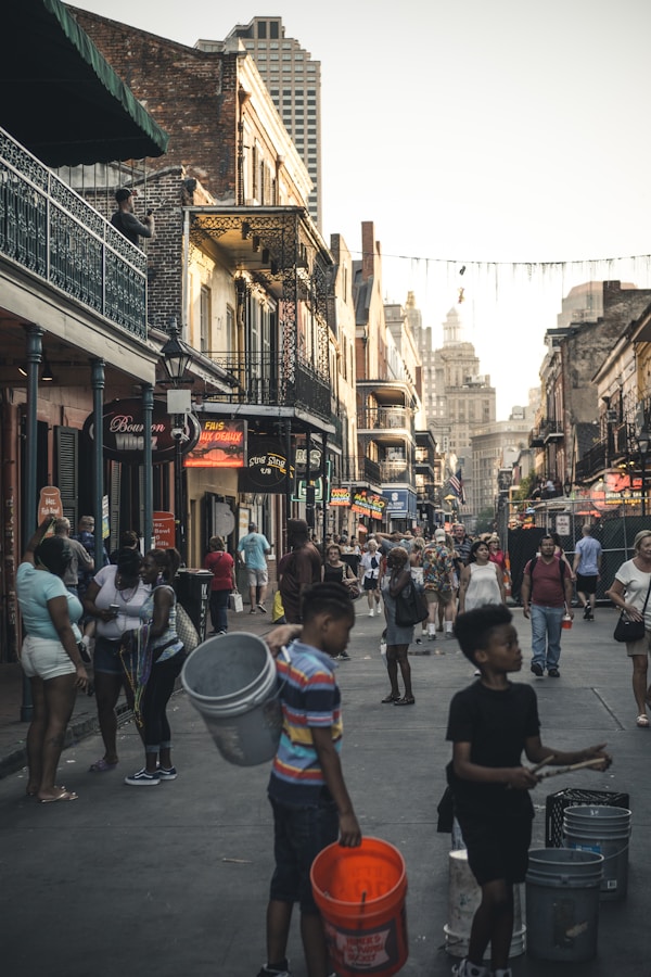 Best Seasons to Visit Nola: Weather & Month Guide