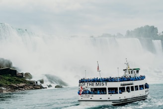 white speedboat