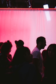 Silhouettes of diverse founders sharing their stories.