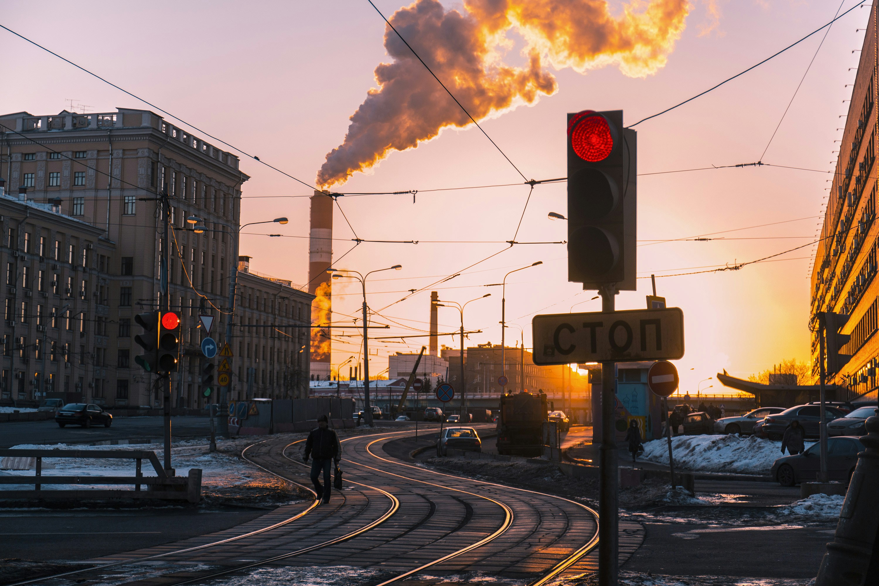 Traffic light show red light during daytime photo Free Moscow Image