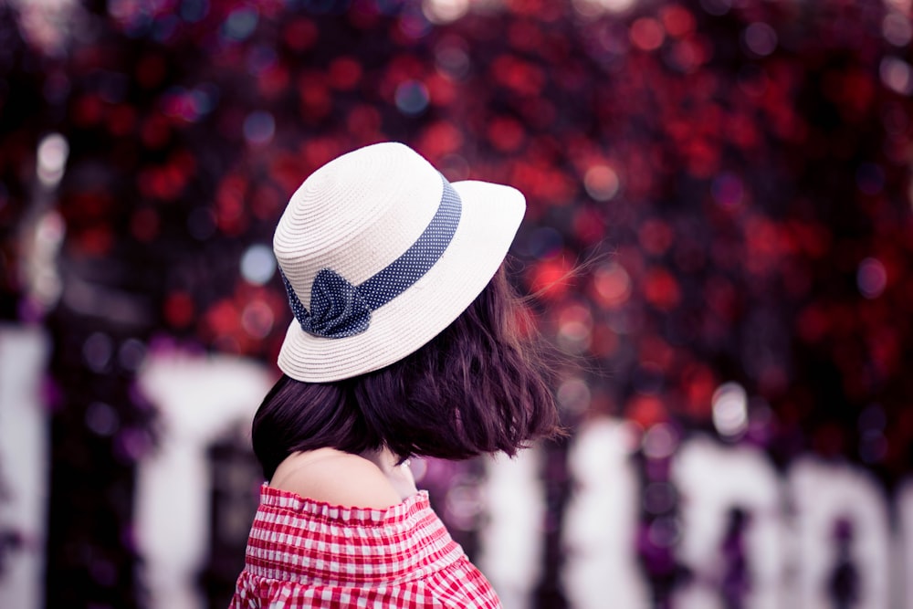 woman wearing hat