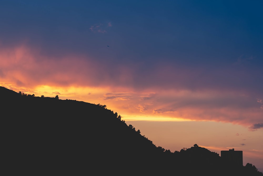 Montagna durante l'ora d'oro