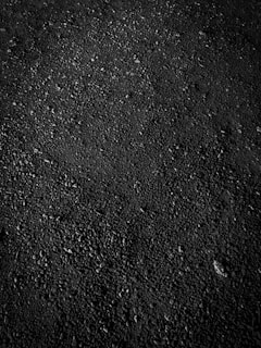 gray sand for asphalt maintenance