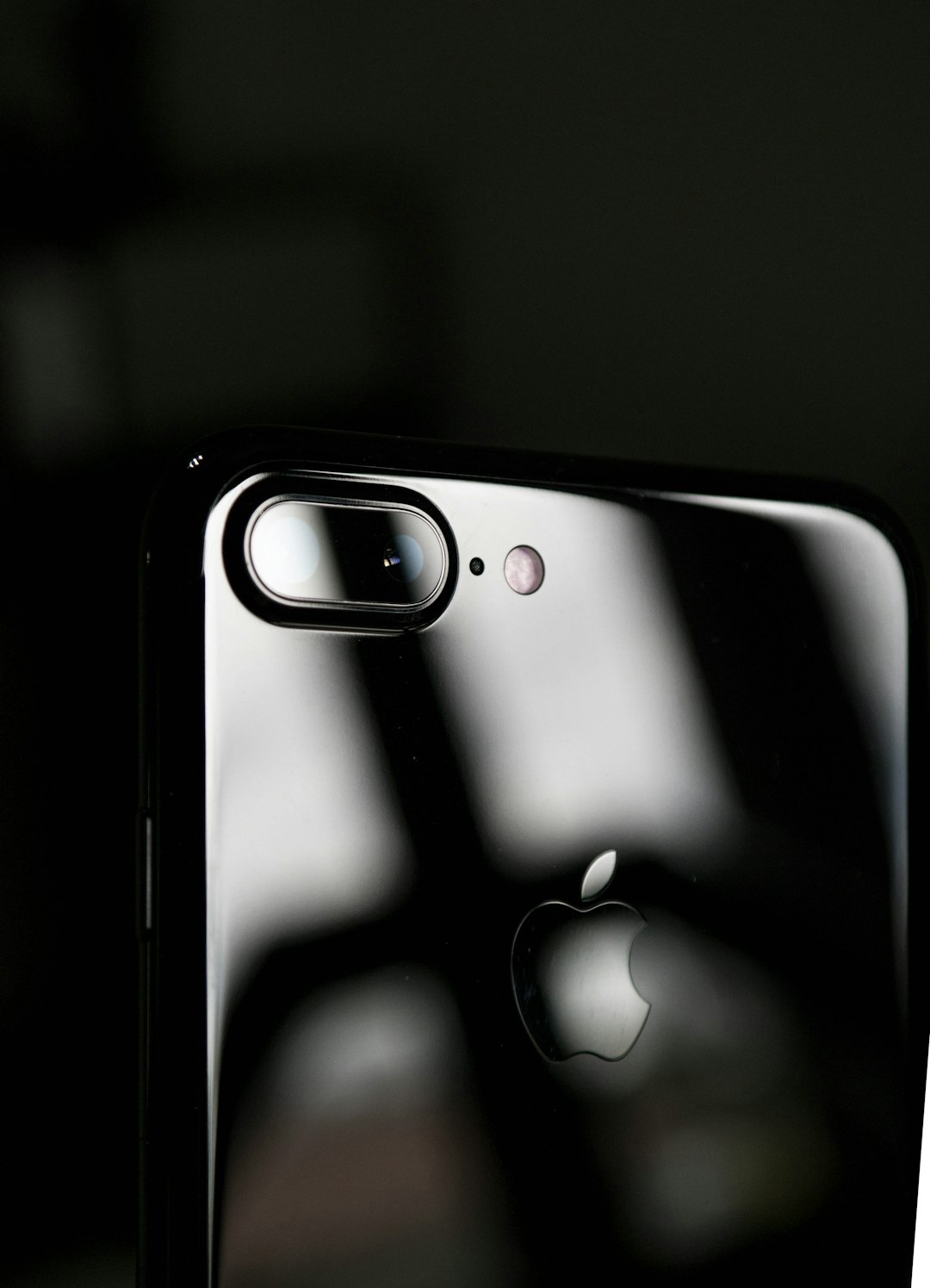 black iPhone 7 Plus