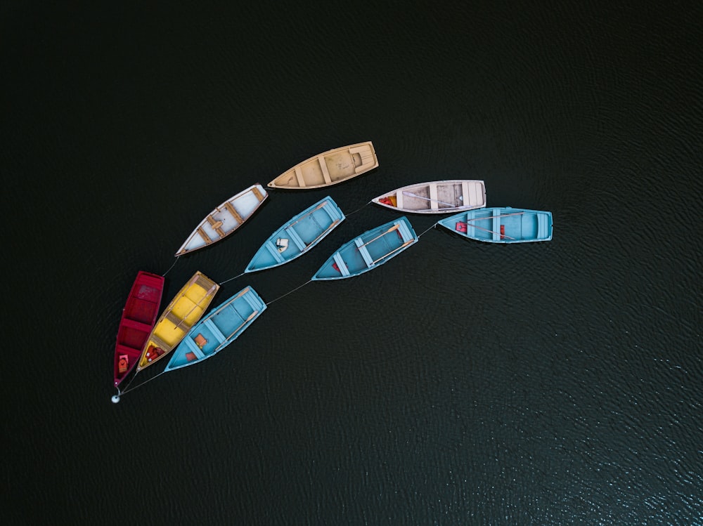 assorted-color canoe lot