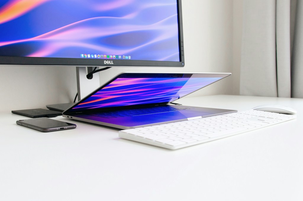 Ultra HD Monitor