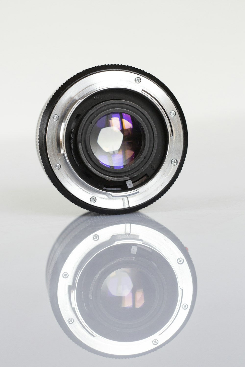 gray and black camera lens