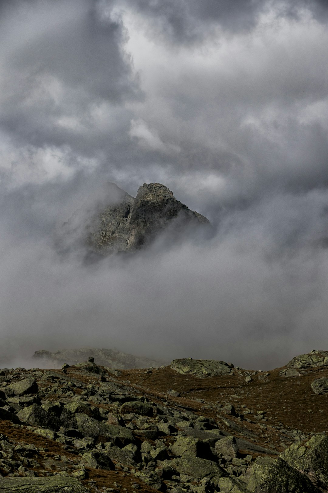 Hill photo spot Spronser Lakes Stelvio Pass