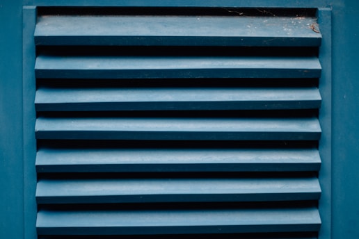 Professional high dusting service in Toronto warehouse