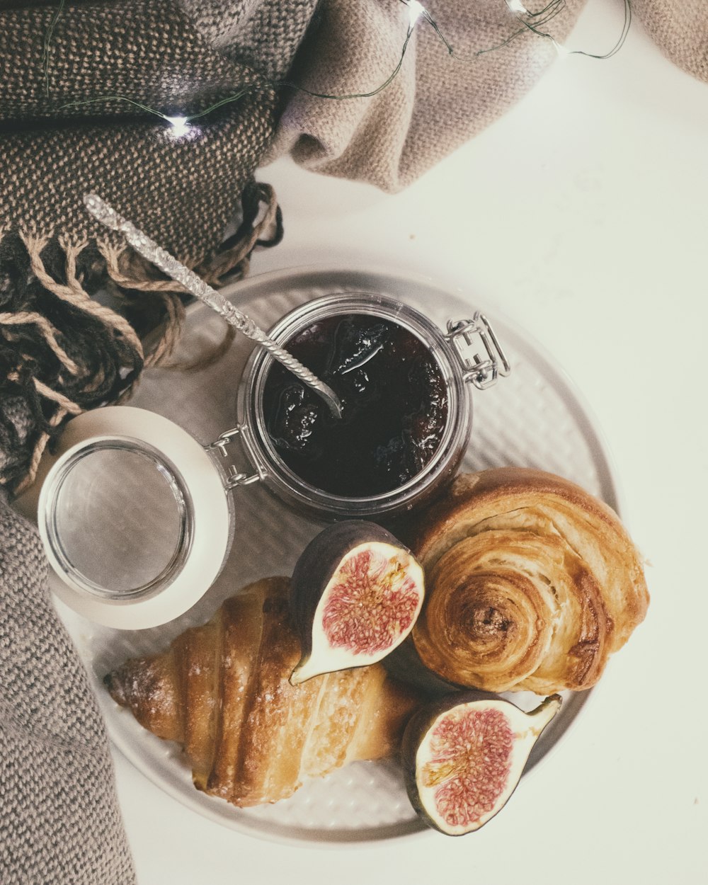 pomegranate fruit and bread