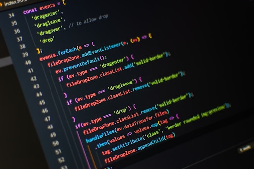 monitor displaying index.html codes