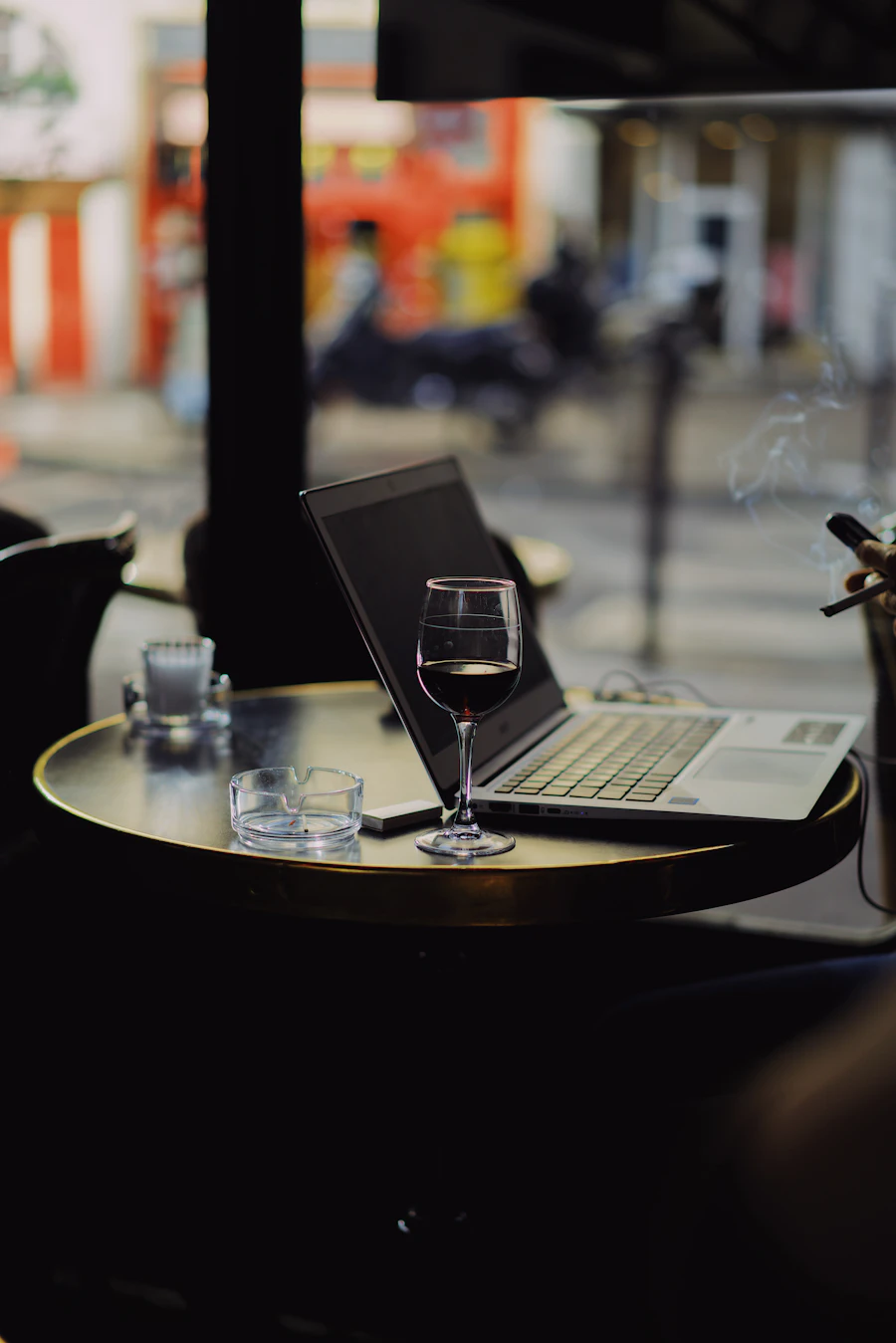 Executive Support in France: How International Leaders Stay Operational