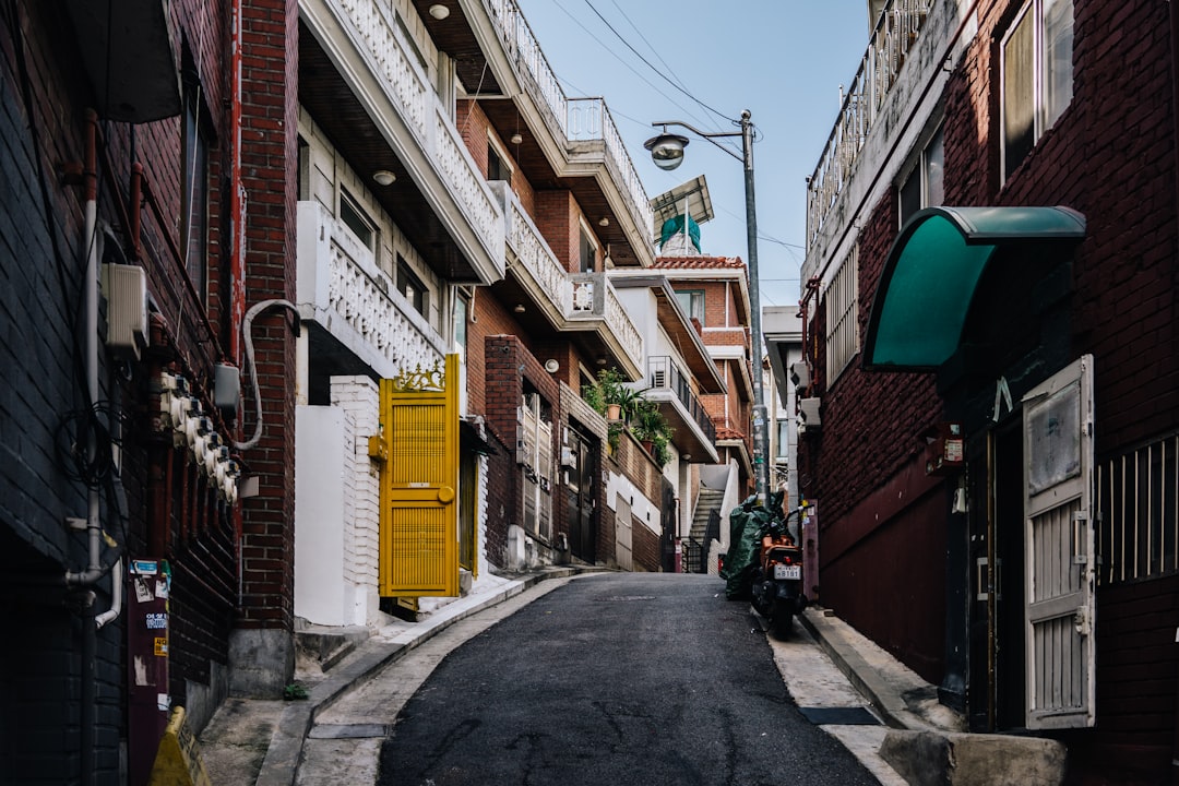 Town photo spot í•´ë°©ì´Œ South Korea