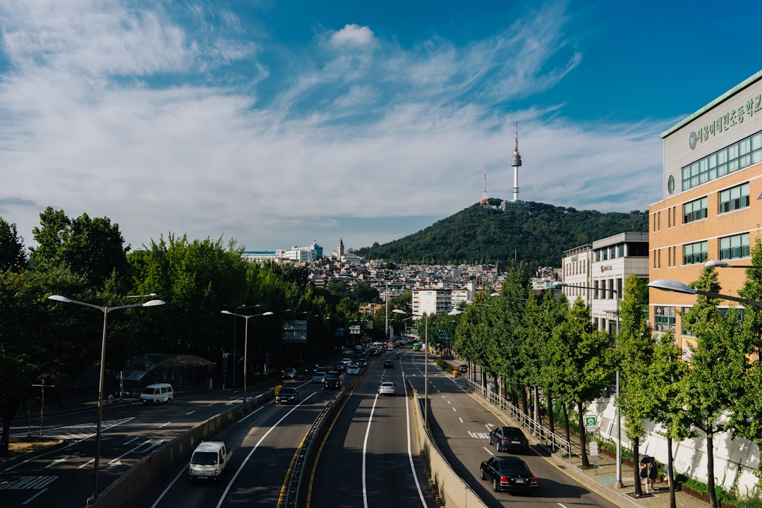 Town photo spot í•´ë°©ì´Œ Seoul