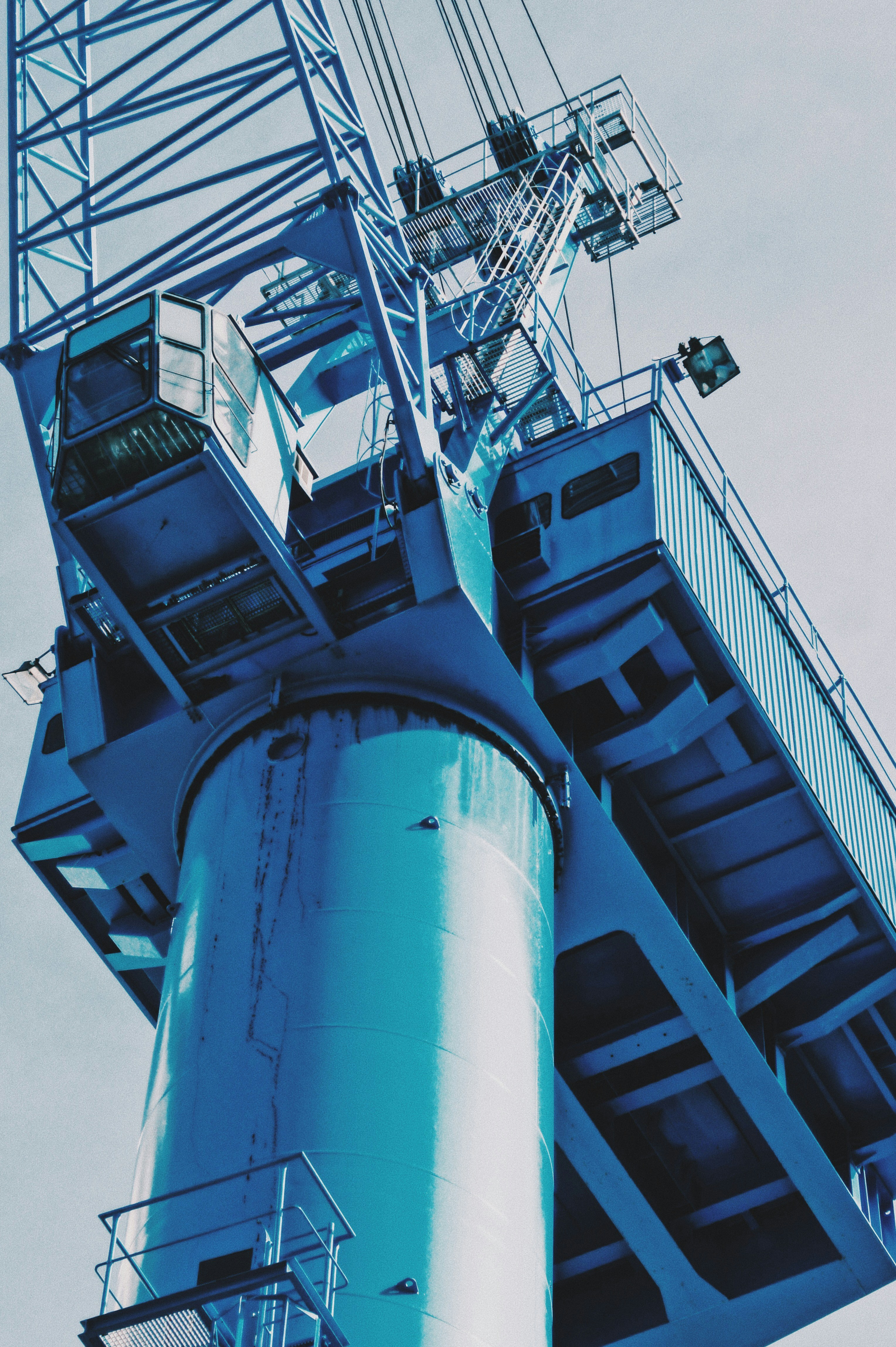 Heavy-Duty Crane Controller