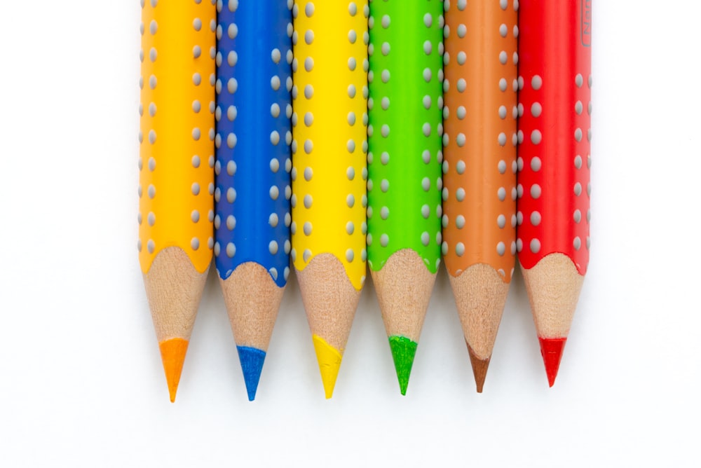 six assorted-color colored pencils closeup photo