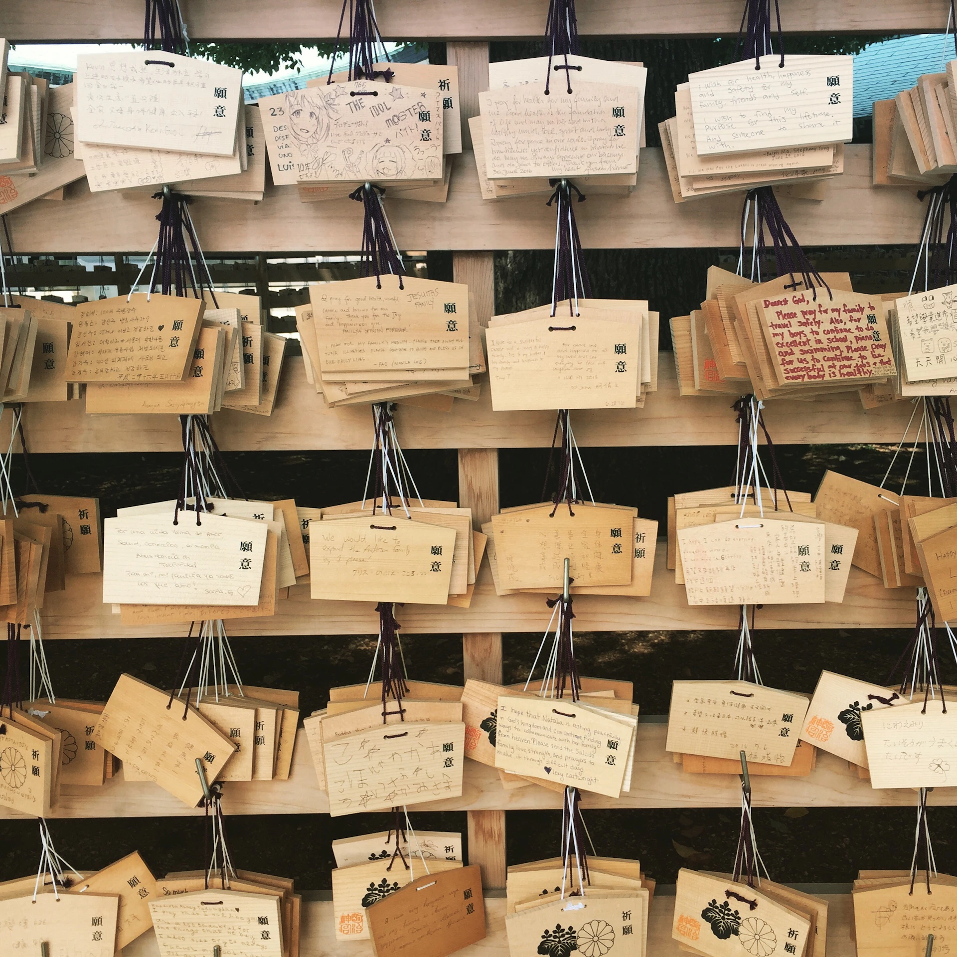 person wearing grey knit sweater