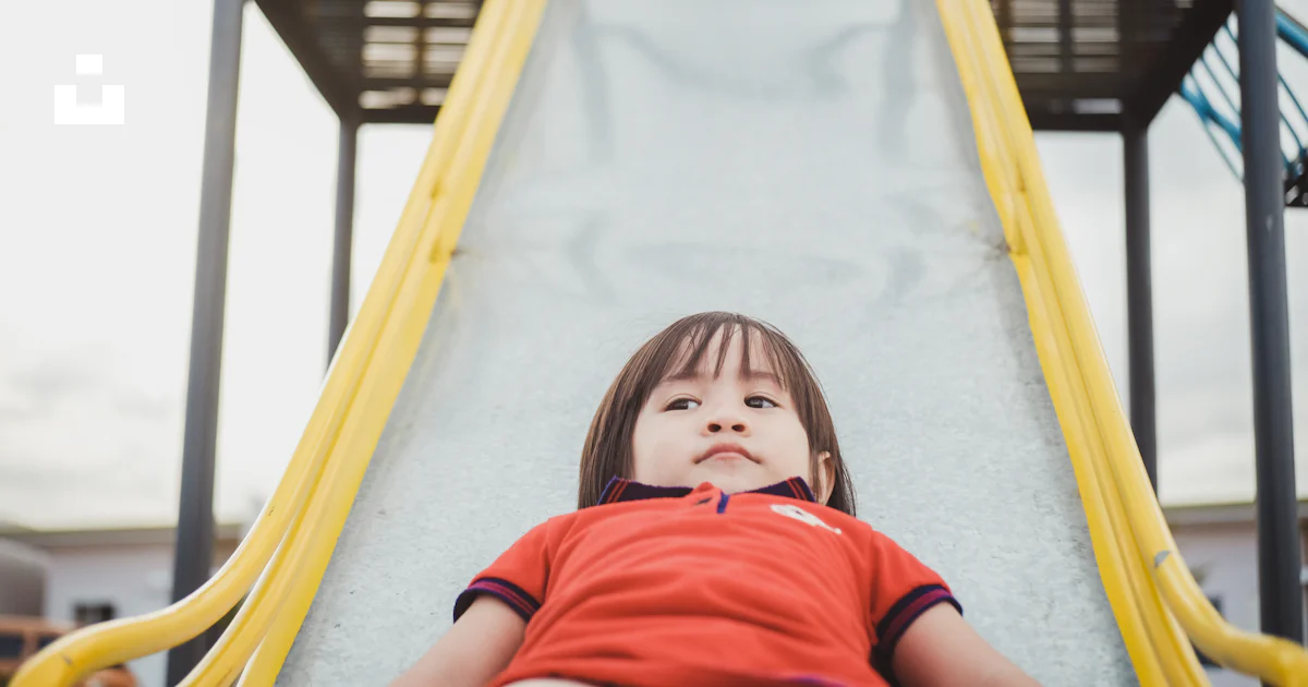 Children sliding on slide photo – Free Human Image on Unsplash