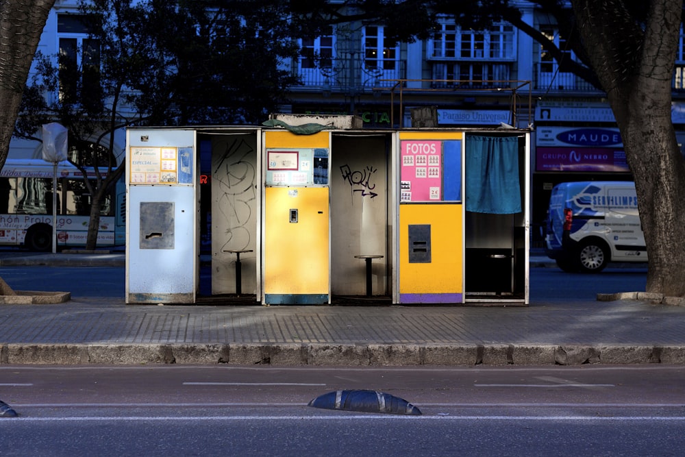 photobooths beside trees