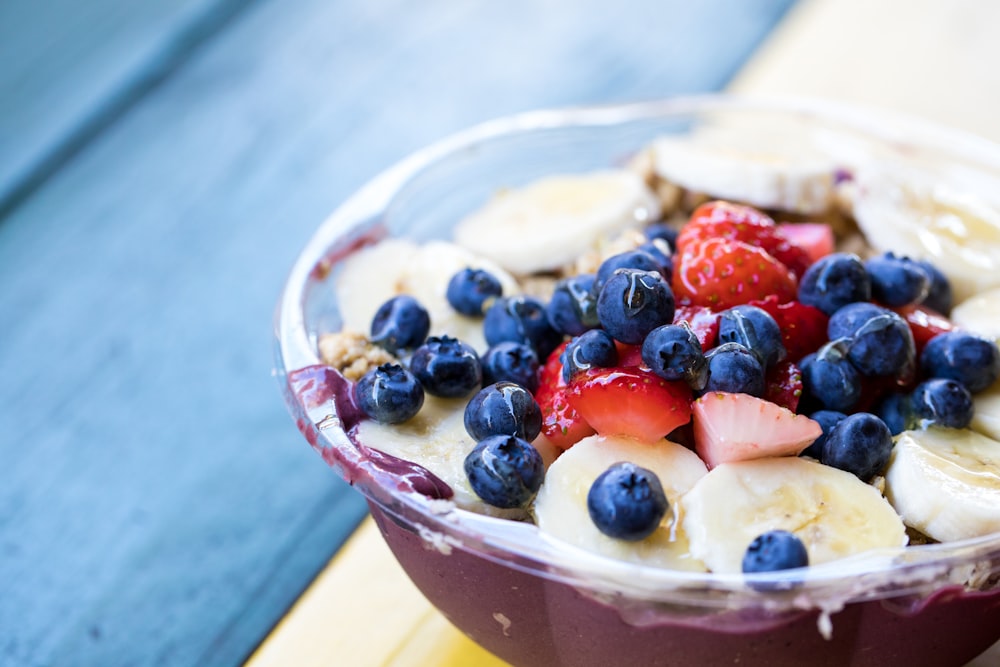 blackberry with banana and strawberry