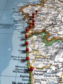 Map highlighting Valladolid and Castilla y León regions with transport routes marked.