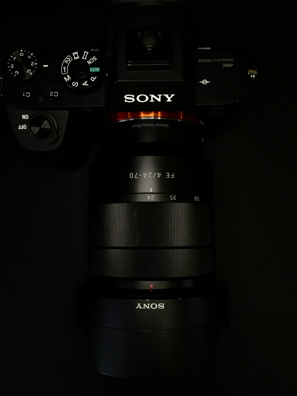 schwarze Sony DSLR-Kamera