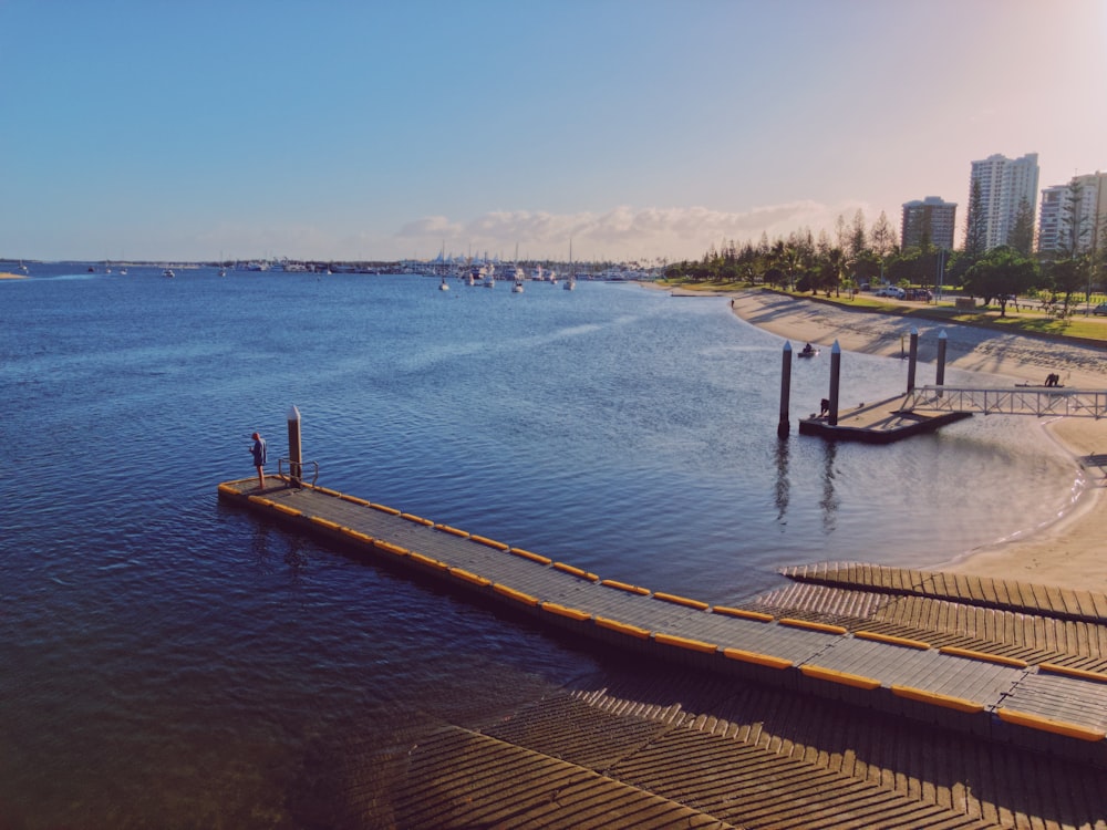 Fotografía aérea del muelle marítimo