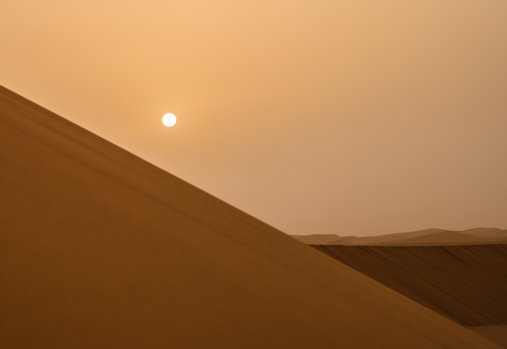 fotografia panoramica del deserto durante il giorno