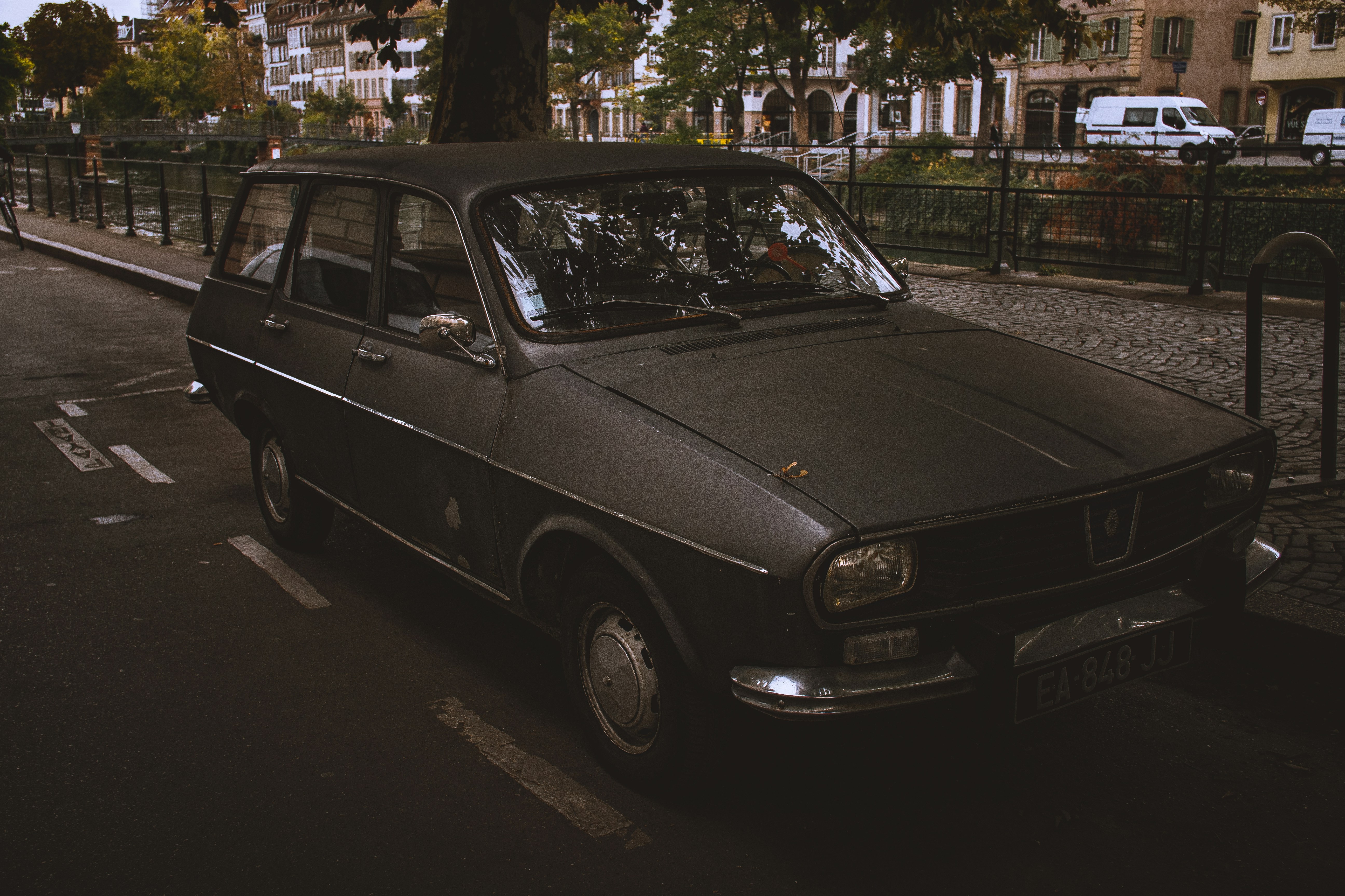 Photo by davidleveque