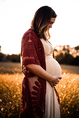 Femme enceinte consultation ostéopathie Montreuil 