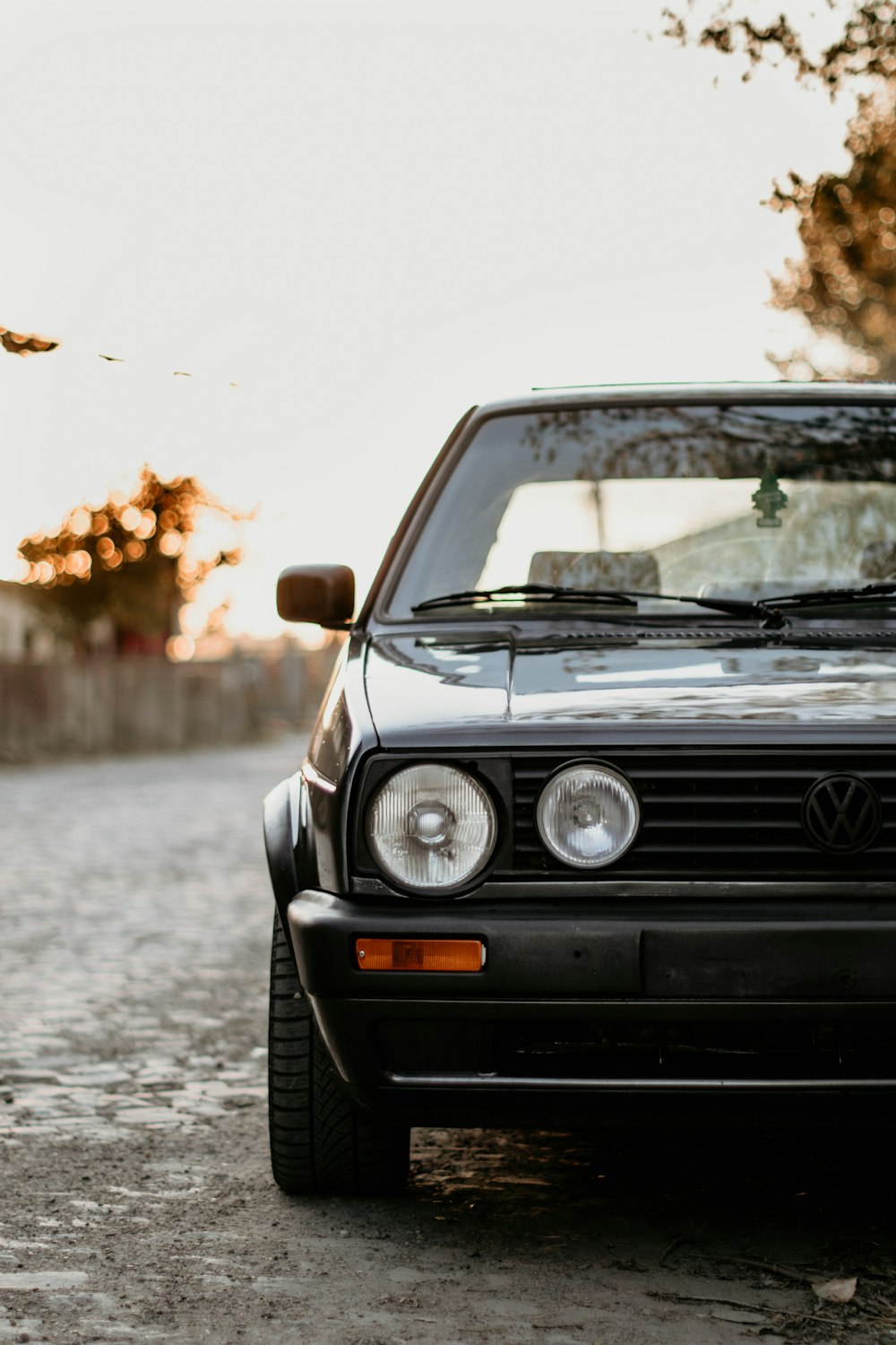 black Volkswagen car