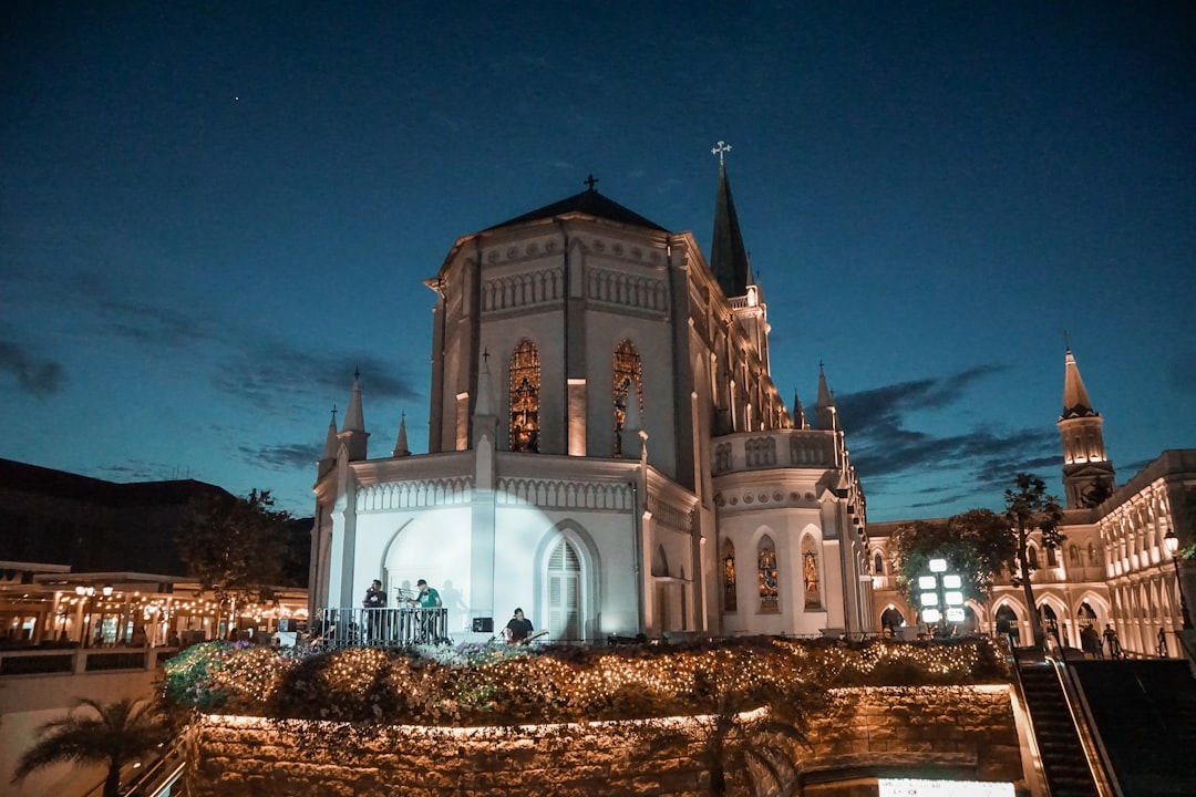 Landmark photo spot Chijmes Singapore