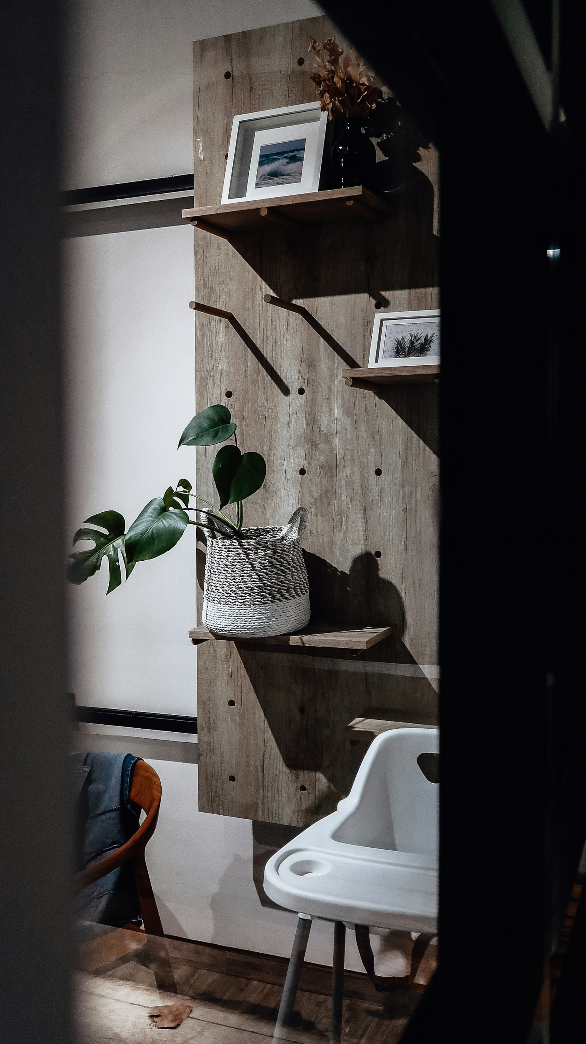 black and white bed linen