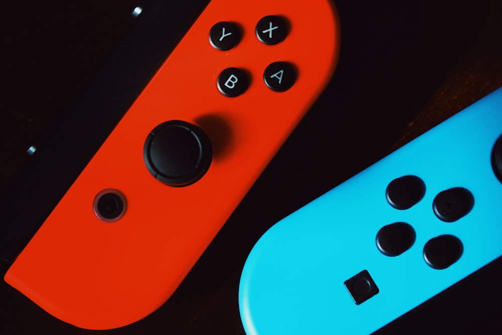 Nintendo Switch na superfície preta